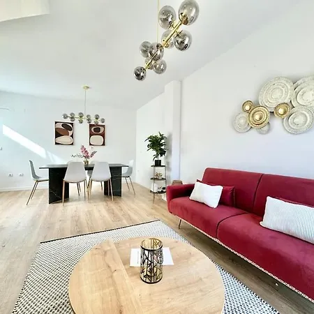 Historic Center Duplex With 3bd Ac & Parking *
